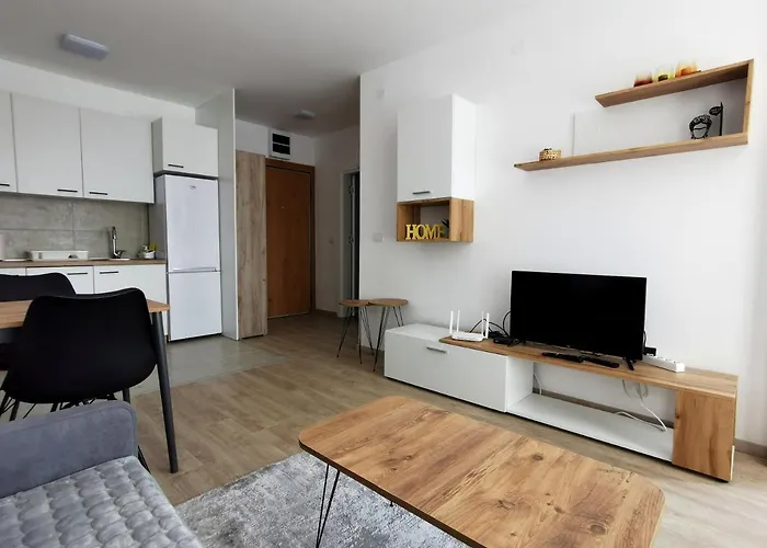 Modern Living Apts - Plaza شقة كراغوييفاك